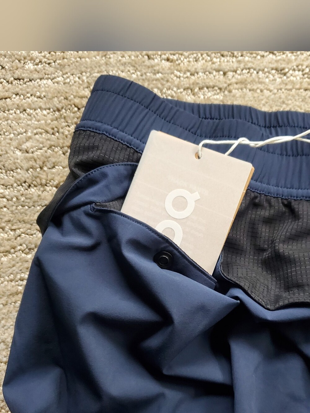 On Men's Weather Pant‎ - Picture 6 of 8